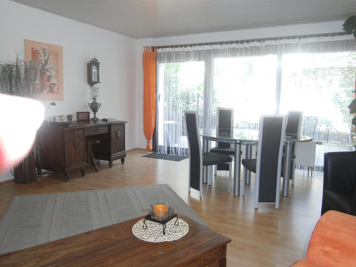 Ferienwohnung Rosentraum Oberotterbach ภายนอก รูปภาพ